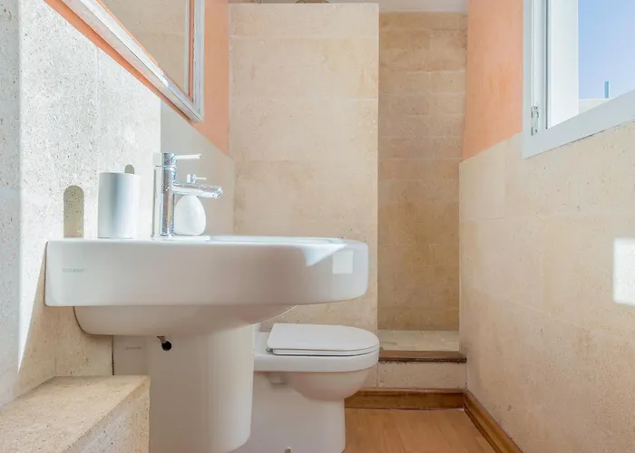 Atico En El Centro Con Terraza Апартаменти *