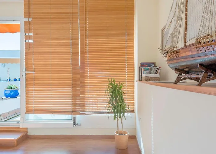 Atico En El Centro Con Terraza * Кадіс